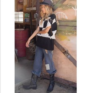 B&W checkered Vest • New with tags • Oversized look • Avail in Sm, Med, & Large